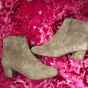 SOLDsole society suede booties